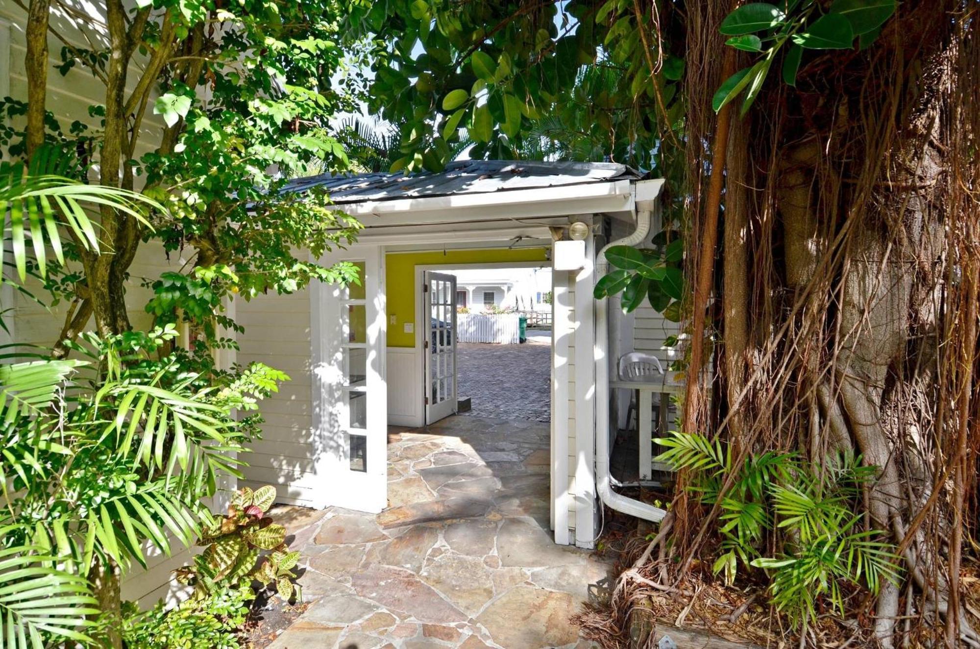 Ibis By Avantstay Close To Duval Street W Shared Pool Month Long Stays Only Key West Exterior photo
